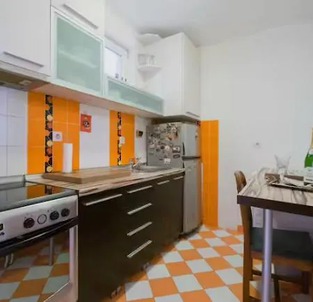 Warm And Comfortable Two Flat Apartamento